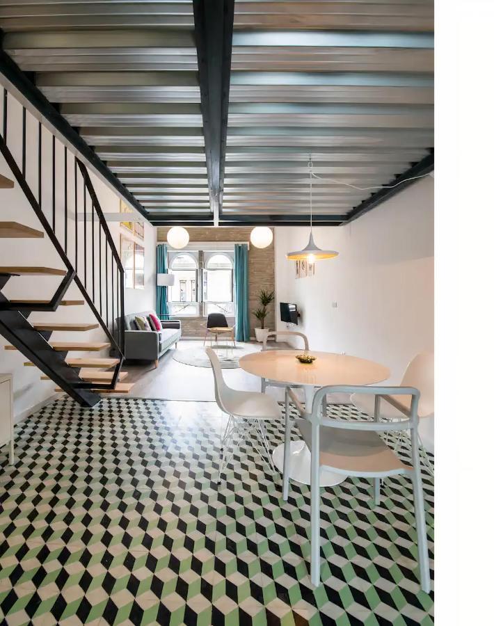 דירות סביליה Pop Art Feria Luminoso Duplex Con Terraza Privada מראה חיצוני תמונה